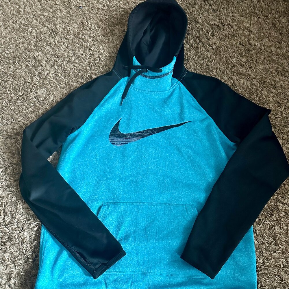 Women's Nike Therma Fit Hoodie